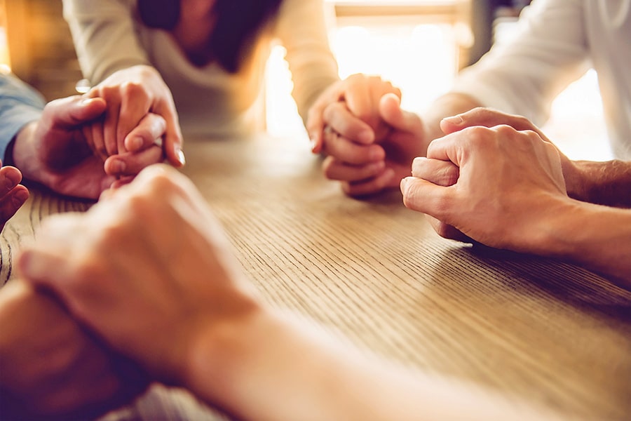 Familieninterne Nachfolge als Aus für viele mittelständische Unternehmen? Das geht auch anders.